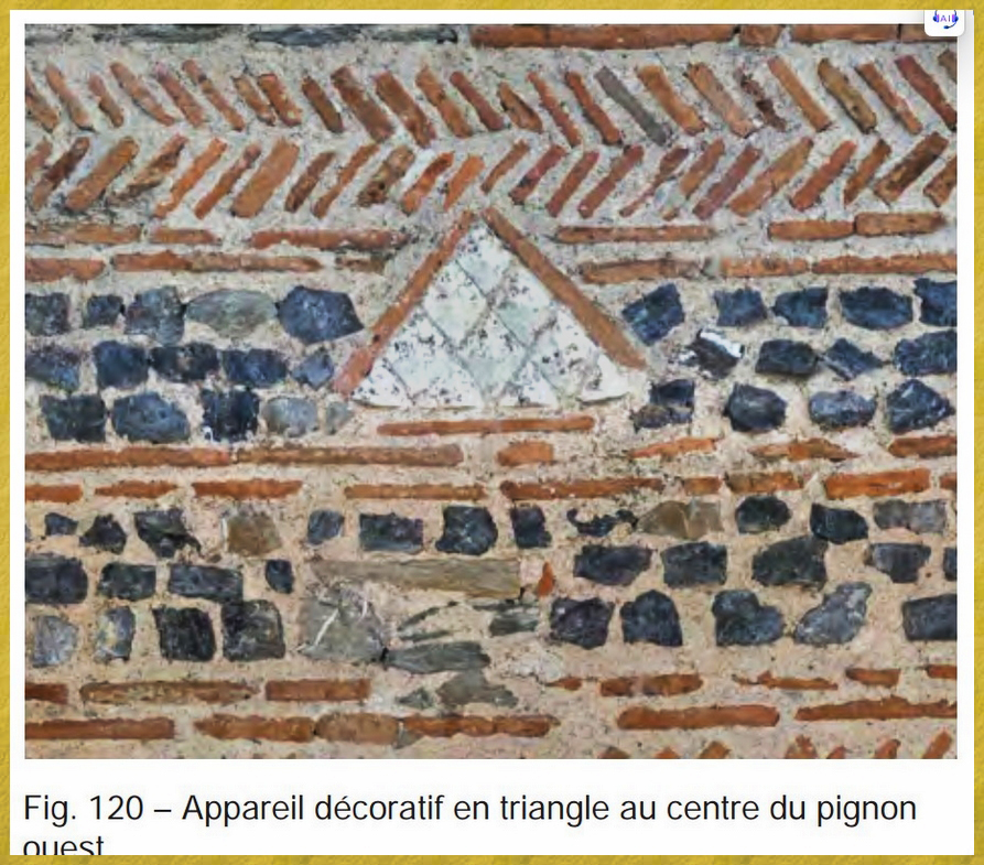 Triangle au centre du Pignon - 
